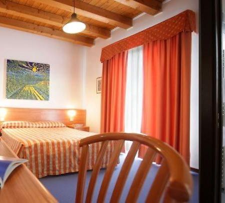 Hotel Da Bepi Лидо ди Йезоло Екстериор снимка