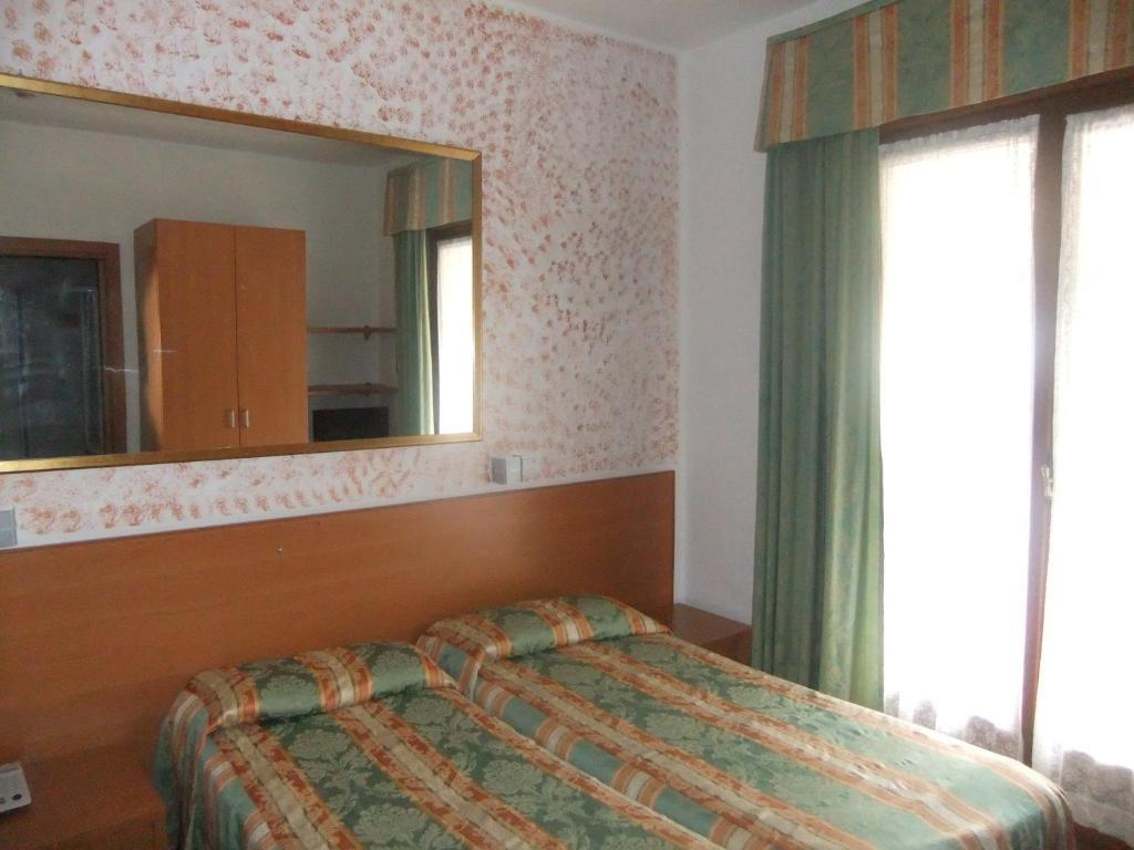 Hotel Da Bepi Лидо ди Йезоло Екстериор снимка